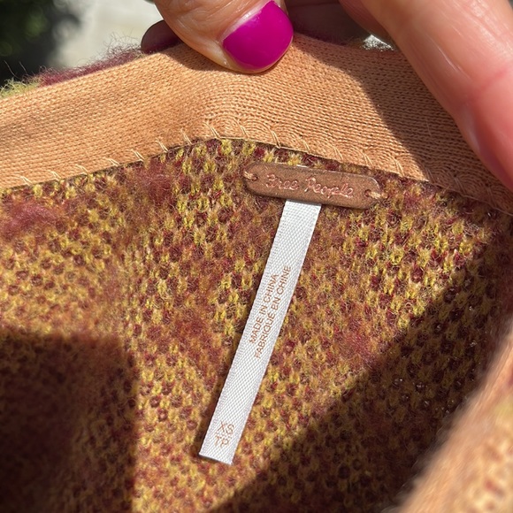 Free People Oversized Sweater - Picture 4 of 6